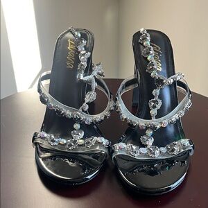 Liliana Black Heels with Crystal Embellishments